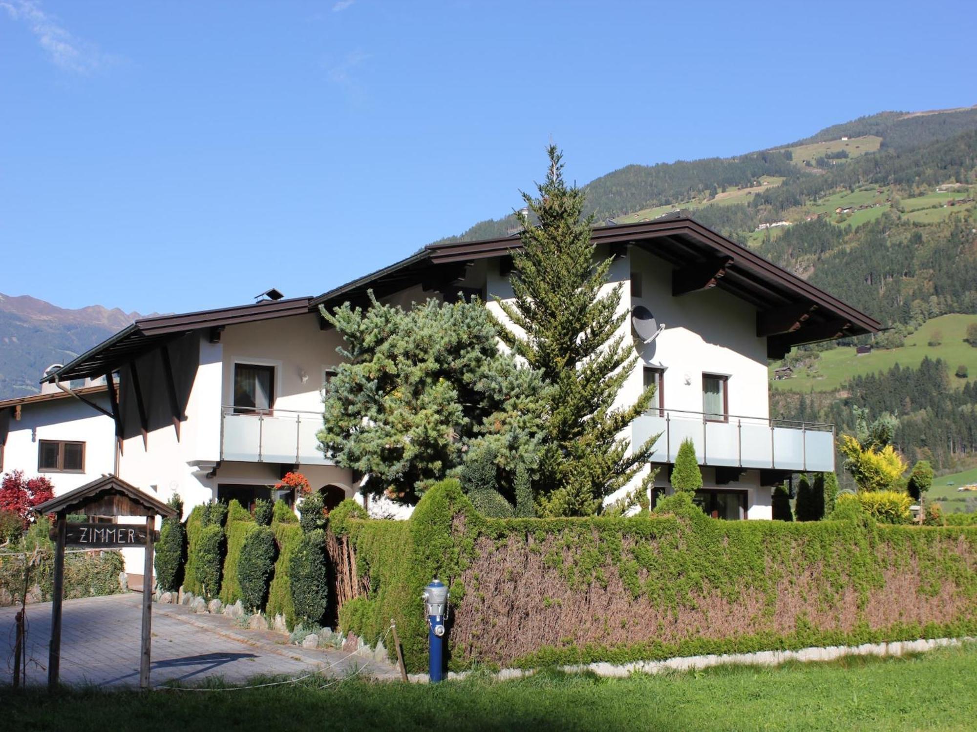 Cozy Apartment In Aschau Im Zillertal Near Ski Lift Ngoại thất bức ảnh