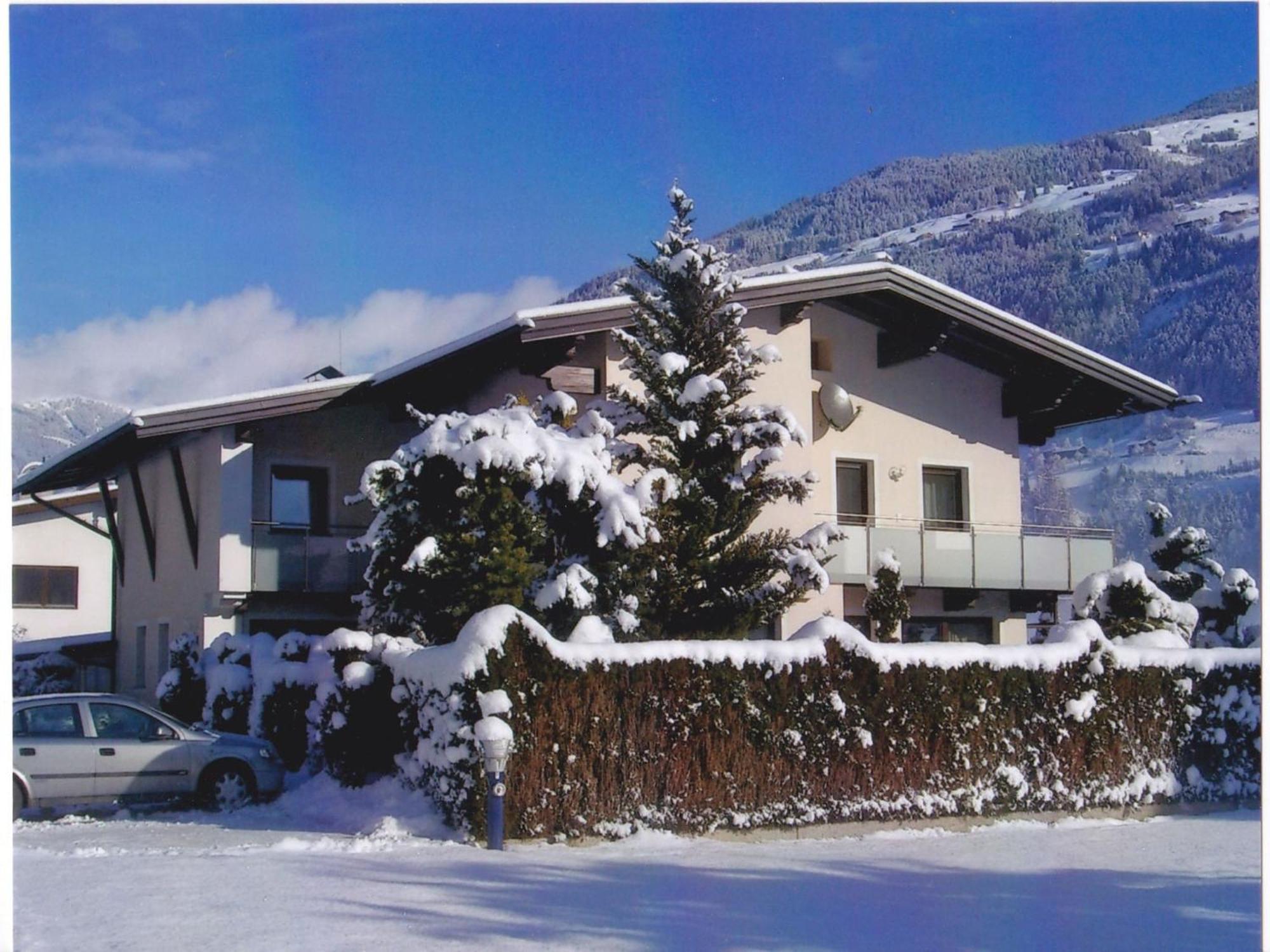 Cozy Apartment In Aschau Im Zillertal Near Ski Lift Ngoại thất bức ảnh